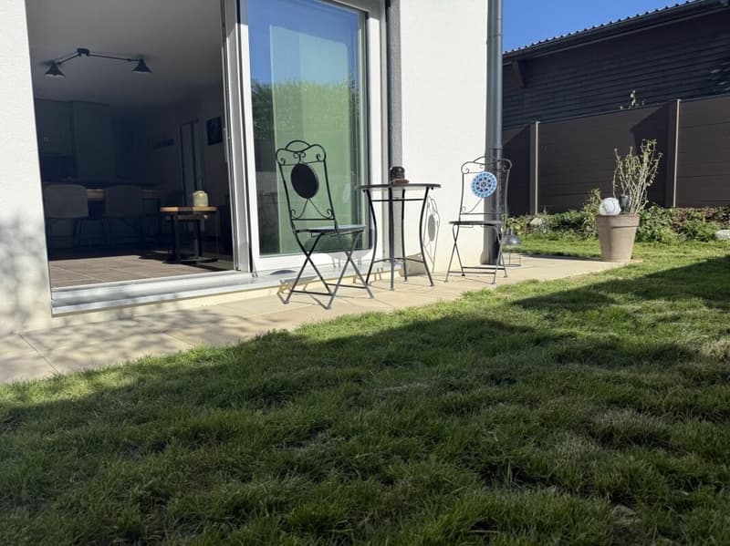Tres belle affaire Superbe Villa comme neuve qui se distingue par son élégance, son confort et la qualité de son environnement, trés calme (4)