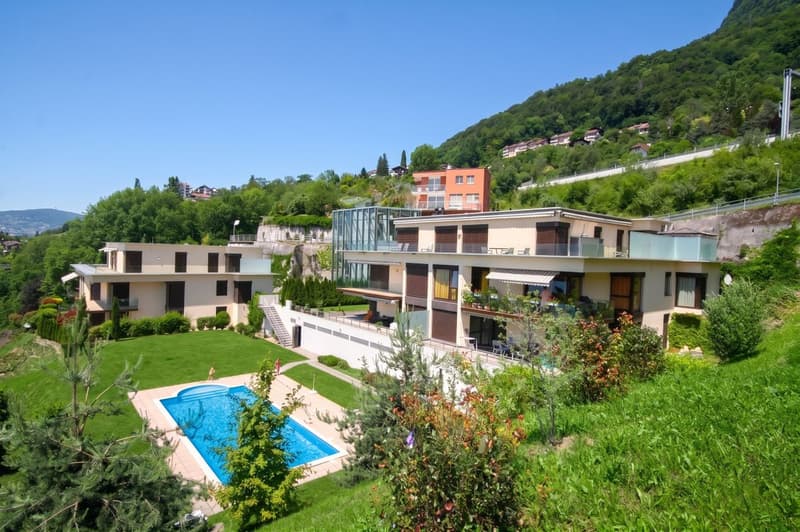 GRAND APPARTEMENT DE 5,5 PIECES AVEC LES COMMODITES D'UNE VILLA ET UNE TRES BELLE VUE PANORAMIQUE (2)
