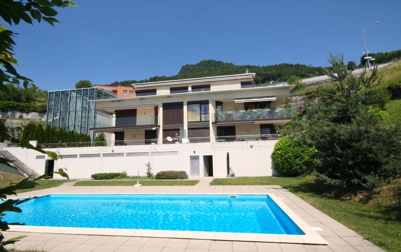 GRAND APPARTEMENT DE 5,5 PIECES AVEC LES COMMODITES D'UNE VILLA ET UNE TRES BELLE VUE PANORAMIQUE (5)