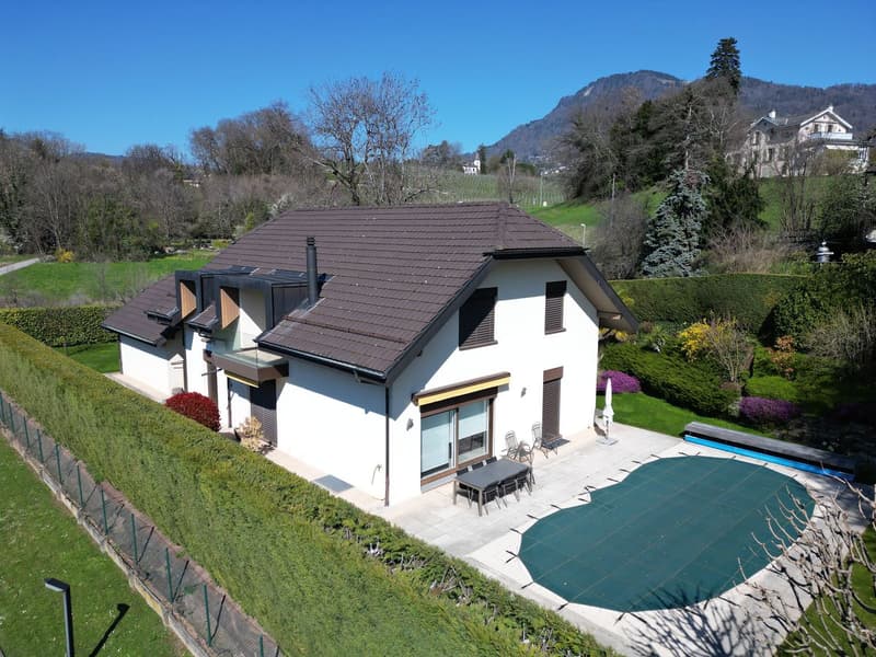 BELLE VILLA INDIVIDUELLE DE 7,5 PIECES AVEC PISCINE DANS UN QUARTIER RESIDENTIEL CALME (2)