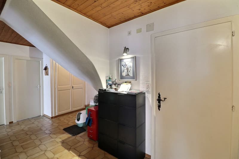CHARMANT APPARTEMENT DE 4,5 PIECES AU COEUR DE VEVEY A 2 MINUTES DU LAC (9)