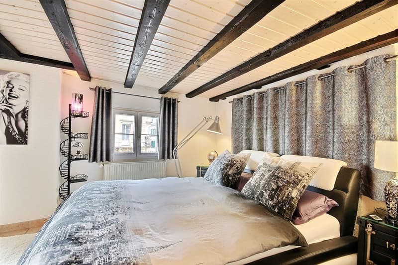 CHAMBRE A L'ETAGE