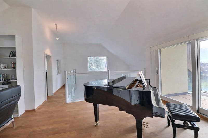 TRES BELLE VILLA AVEC PISCINE DANS QUARTIER TRANQUILLE (11)