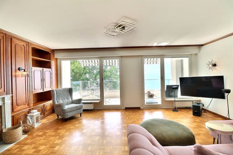 SITUATION UNIQUE AU BORD DU LAC POUR CET APPARTEMENT DE 4,5 PIECES AVEC TRES BELLE VUE (6)