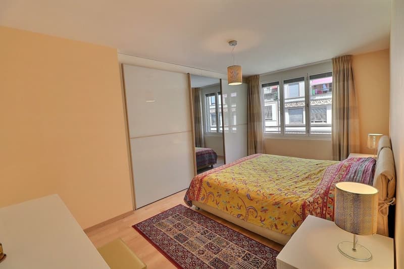 CHAMBRE 3 AVEC FENETRE DONNANT SUR LA COUR INTERIEURE