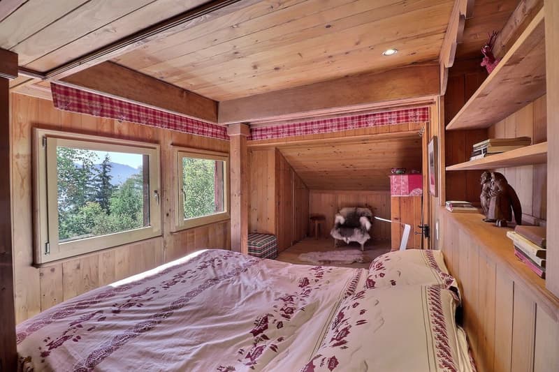 OBJET RARE - MAGNIFIQUE CHALET DE 4,5 PIECES A CAUX SUR MONTREUX AVEC TRES BELLE VUE SUR LES MONTAGNES (12)