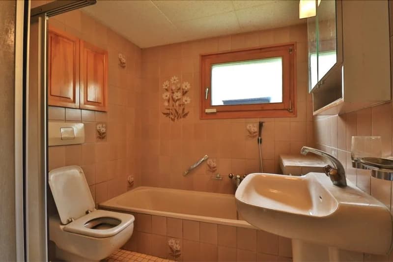 Charming house in the center to renovate (13)