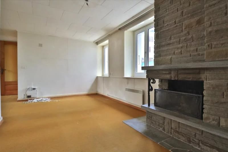 Charming house in the center to renovate (10)