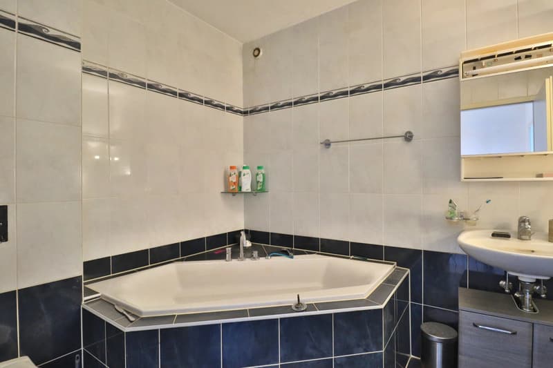 Apartment in PPE of 85.40 m2 with garden (12)