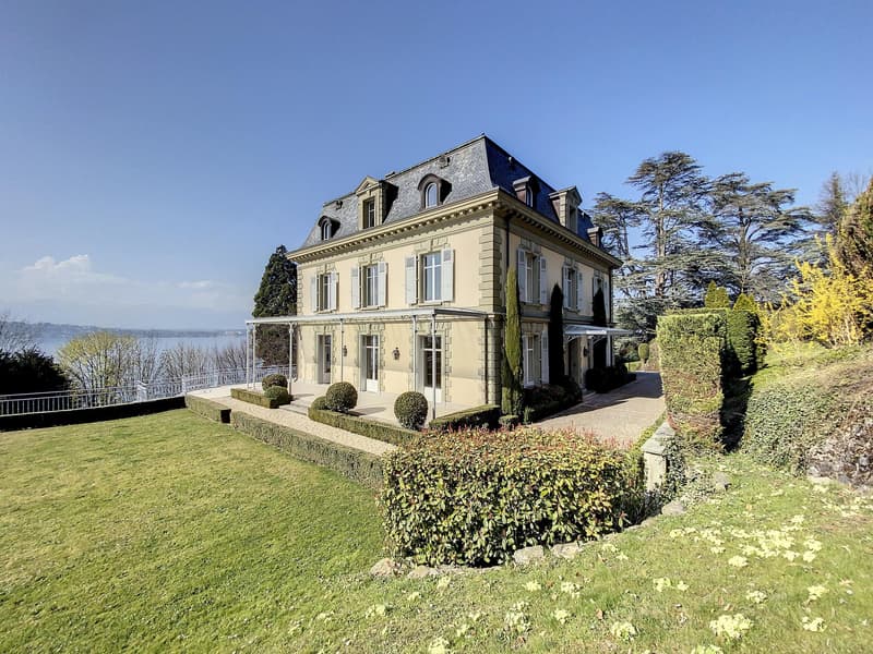 Propriété d'exception et de prestige (entièrement rénovée) (10)