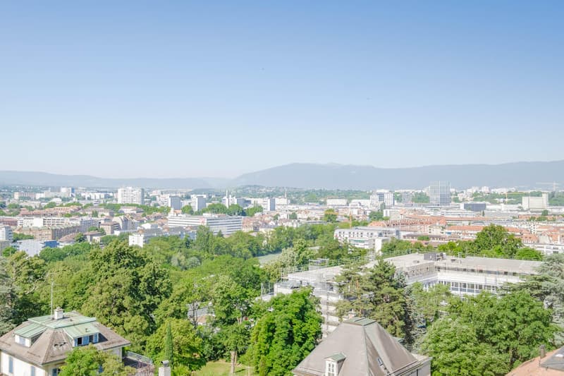 Appartement de standing avec vue spectaculaire (3)