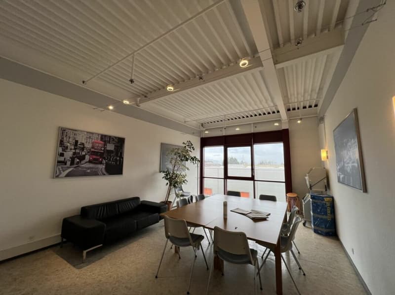 Rendement brut escompté de 8.69 % - Bureaux/commercial de 652 m² (4)