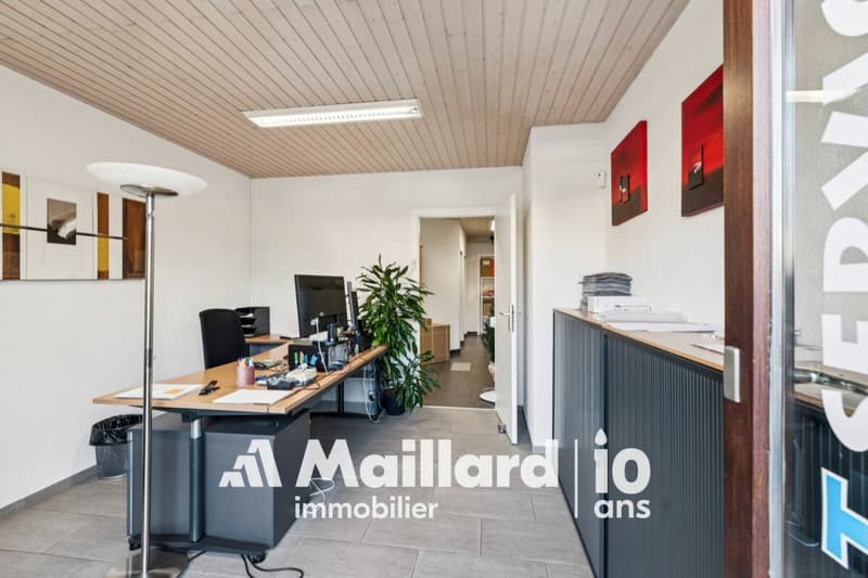 Espace professionnel d'exception avec vaste terrasse privative à Bogis-Bossey (2)