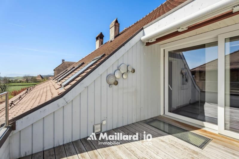 Spacieux et authentique 6.5 pièces au coeur du village de Bonvillars (6)