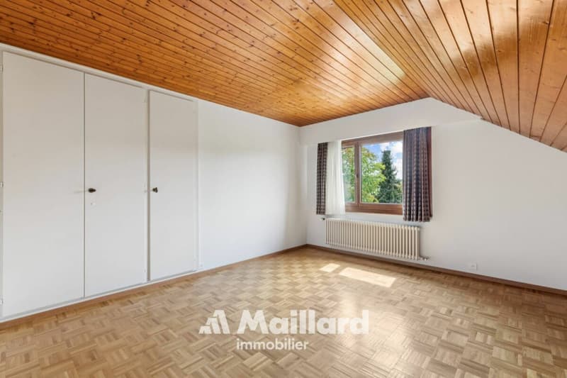 Élégante propriété familiale au coeur de la verdure (12)