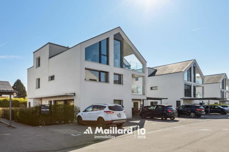 Attique de 97m2 avec balcon et jardin à Sugiez (11)