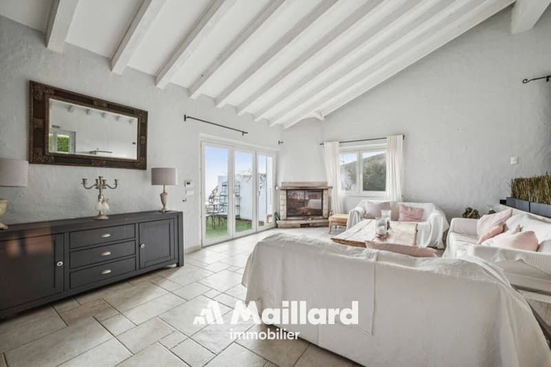Villa d'exception avec vue panoramique sur le Mont-Blanc, le lac Léman et les Alpes (6)