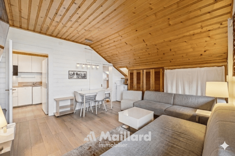 Ambiance cosy pour cet appartement de 3.5 pièces avec vue grandiose! (3)