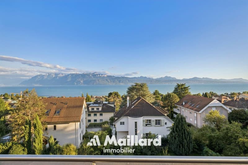 Superbe appartement de 4.5 pièces en attique face au lac Léman (12)