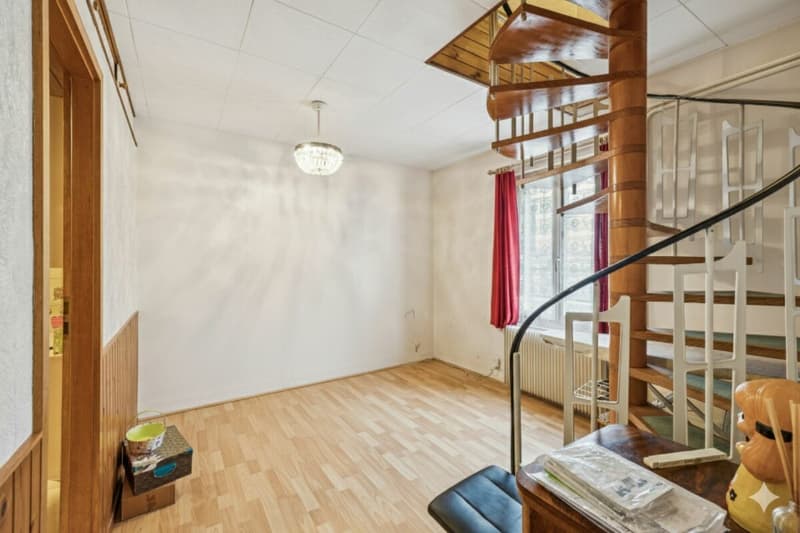 Vallorbe - Maison de 7p. à rénover avec atelier et jardin (6)