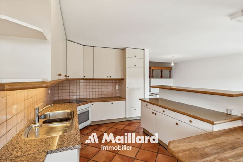 Charmant appartement lumineux de 3.5 pièces situé dans un environnement paisible (5)