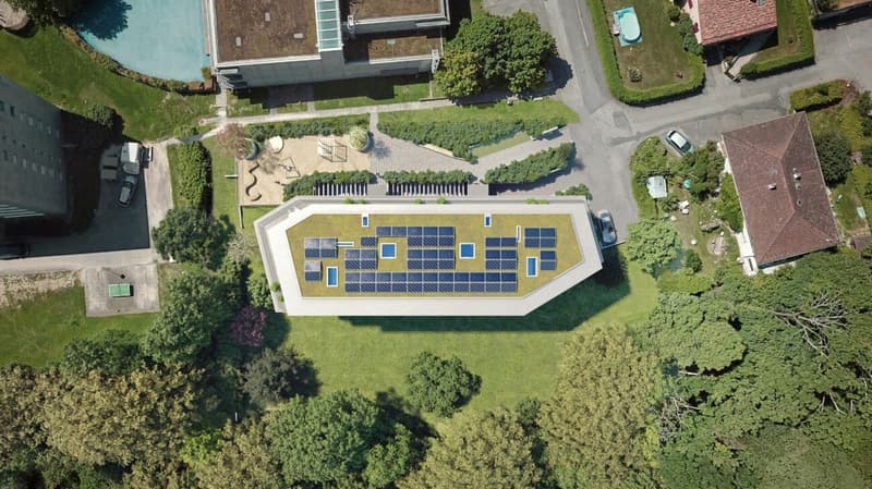 Magnifique et spacieux appartement de 3,5 pièces, situé dans un environnement calme et bucolique (8)