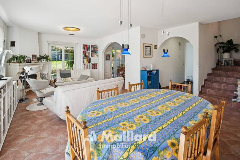 Spacieuse maison familiale de 5 chambres avec jardin, au calme (5)