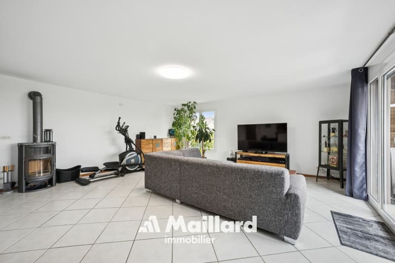Spacieux appartement de 4.5 pièces avec vue sur le lac (4)