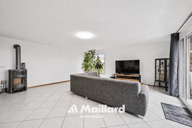 Spacieux appartement de 4.5 pièces avec vue sur le lac (5)
