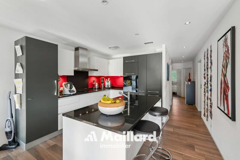 Magnifique appartement de 4.5 pièces avec jardin privatif dans un cadre verdoyant à Begnins (4)