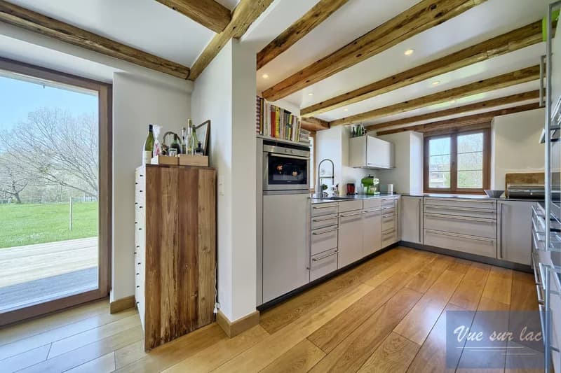 Ferme magnifiquement rénovée, avec 2 box à chevaux (10)