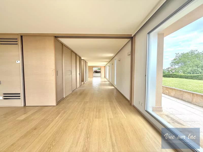 Penthouse de luxe à Tannay, vue sur le lac Leman et les Alpes (8)