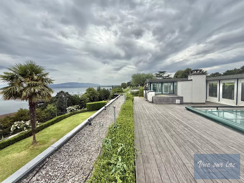 Penthouse de luxe à Tannay, vue sur le lac Leman et les Alpes (12)