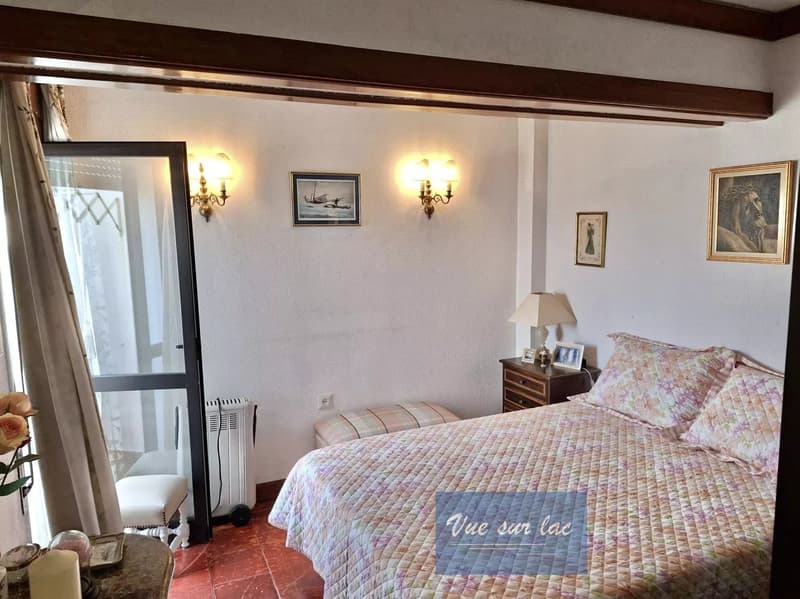Appartement spacieux avec piscine à Porches (13)