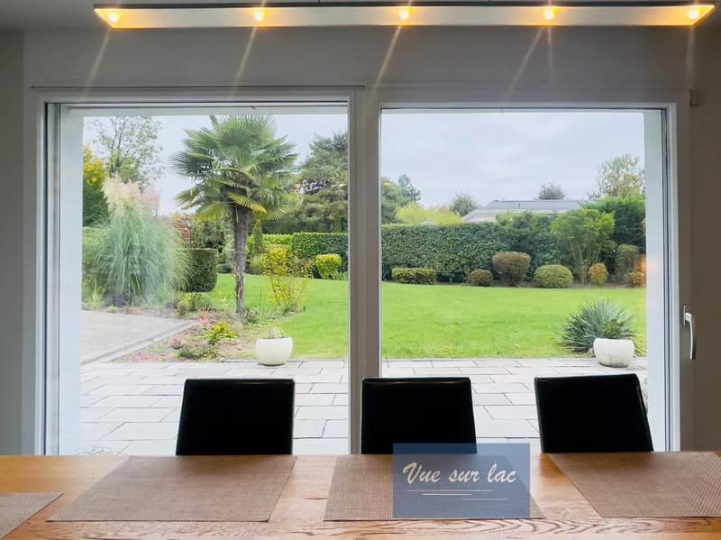 Villa individuelle contemporaine sur belle et grande parcelle (8)