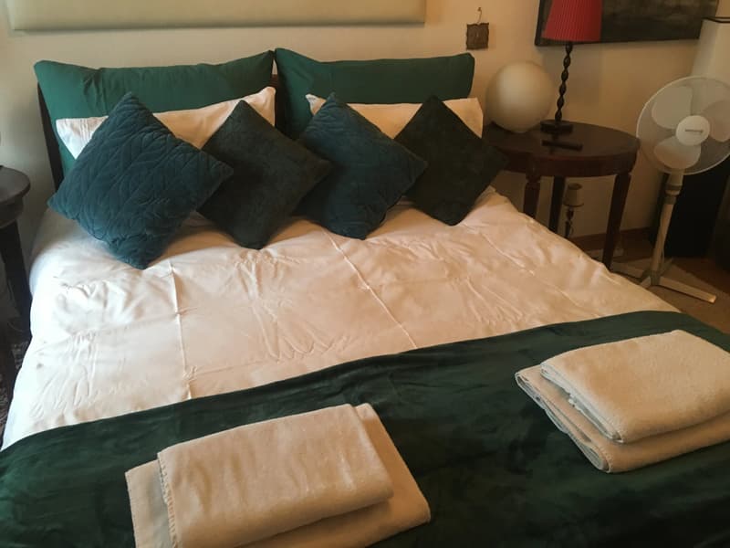 Frontline lakefront furnished Apartment  with Spectacular Views (9)