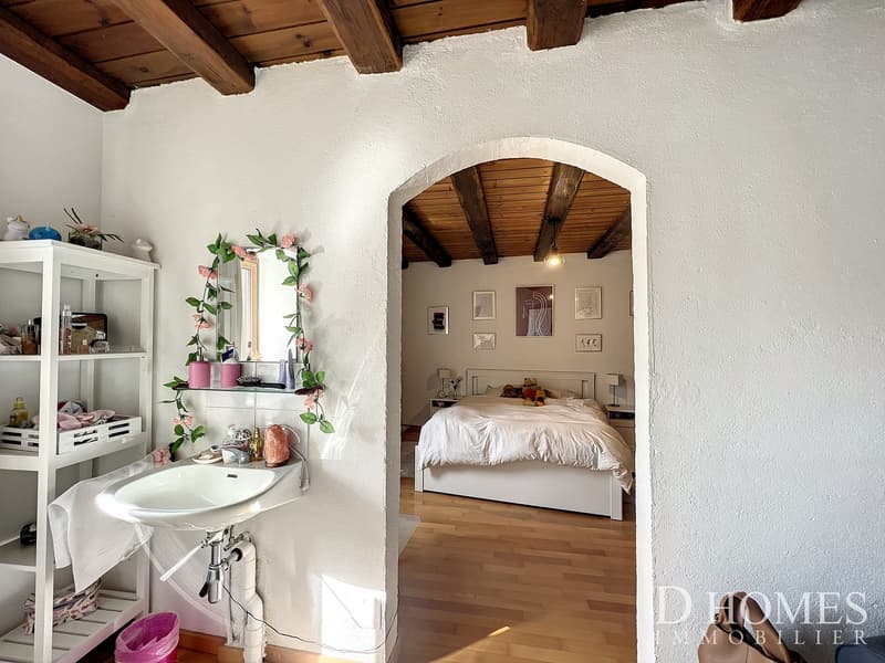 Spacieuse Maison Villageoise Entièrement Rénovée (7)
