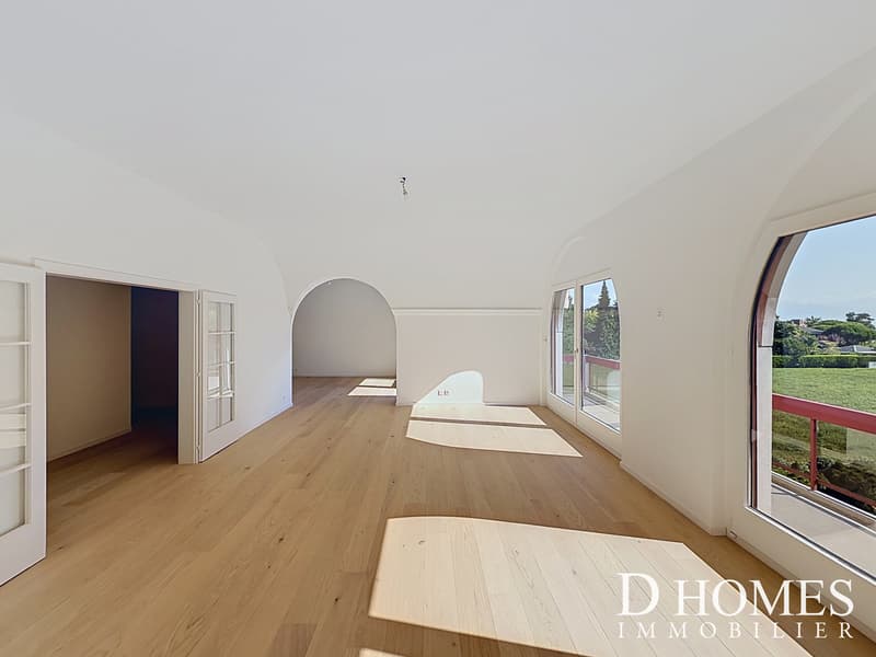 SITUATION EXCLUSIVE I Superbe appartement de 5,5 pièces en attique (10)