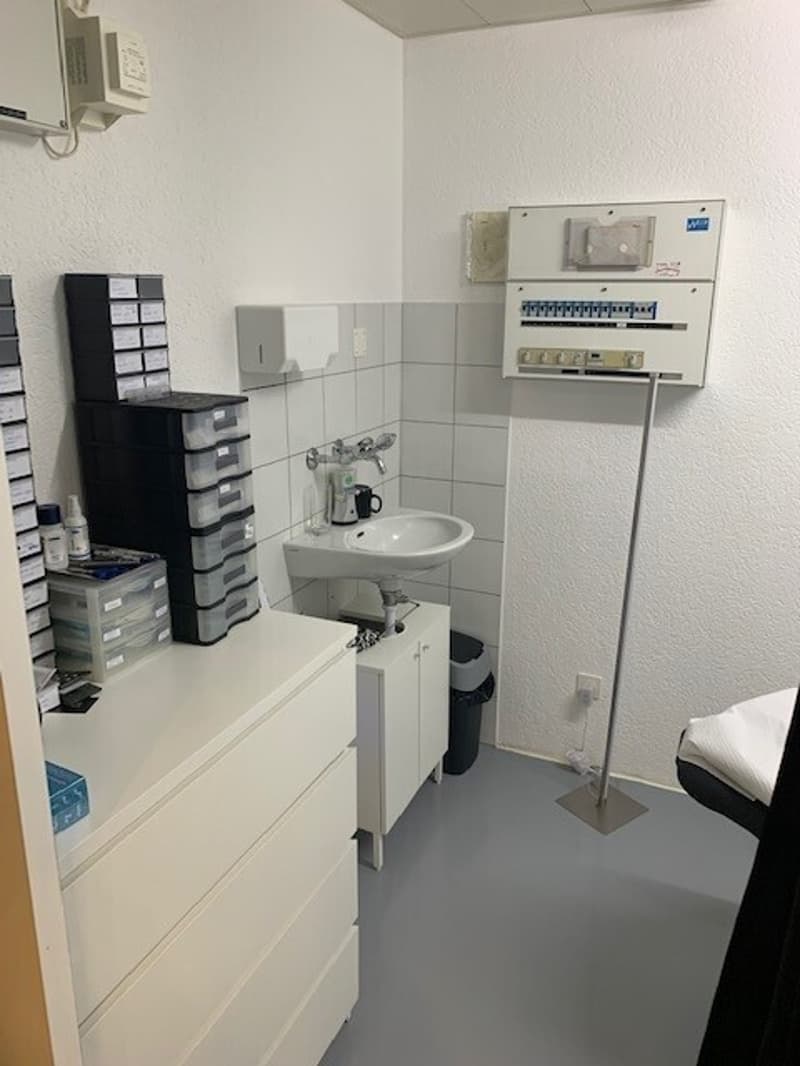 Surface commerciale de 44 m2 au centre de Châtel-St-Denis (3)