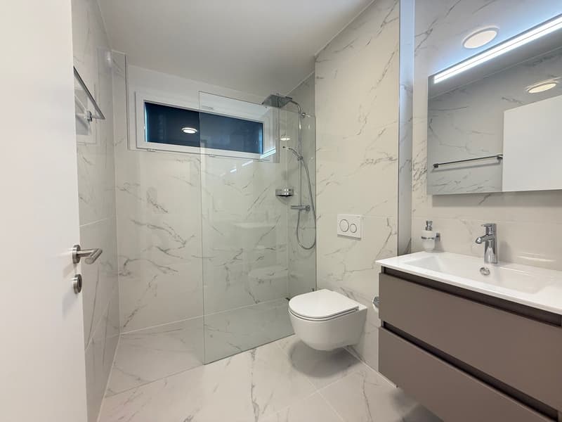 Beau 3.5 pièce neuf de stanting avec terrasse & jardin dans résidence avec piscine (5)