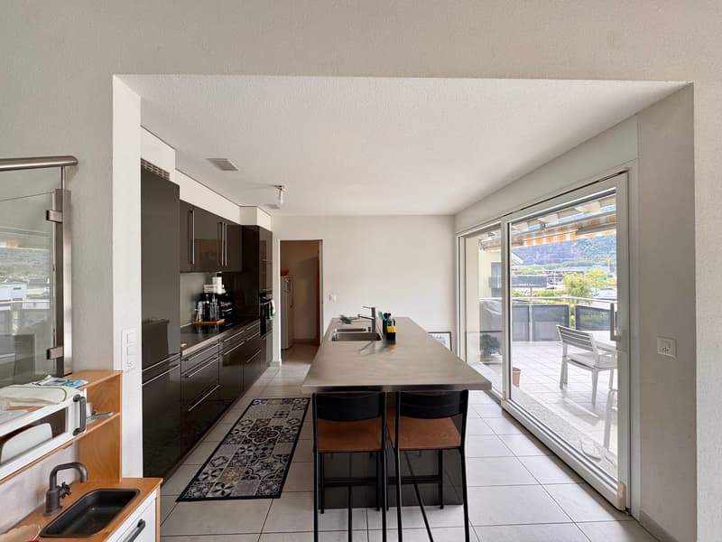 Spacieux appartement en duplex de 5.5 pièces à Noville (3)