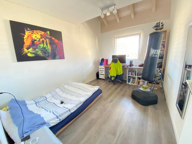 Spacieux appartement en duplex de 5.5 pièces à Noville (10)