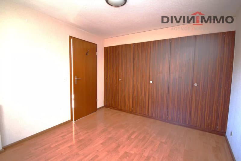 Appartement en attique avec garage (13)