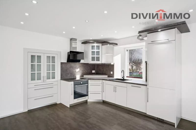 Appartement de 4.5 pièces typique au 1er étage (2)