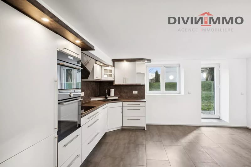 Appartement typique en rez-de-jardin (2)