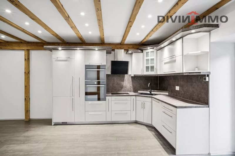 Appartement de 4.5 pièces typique au 1er étage (2)