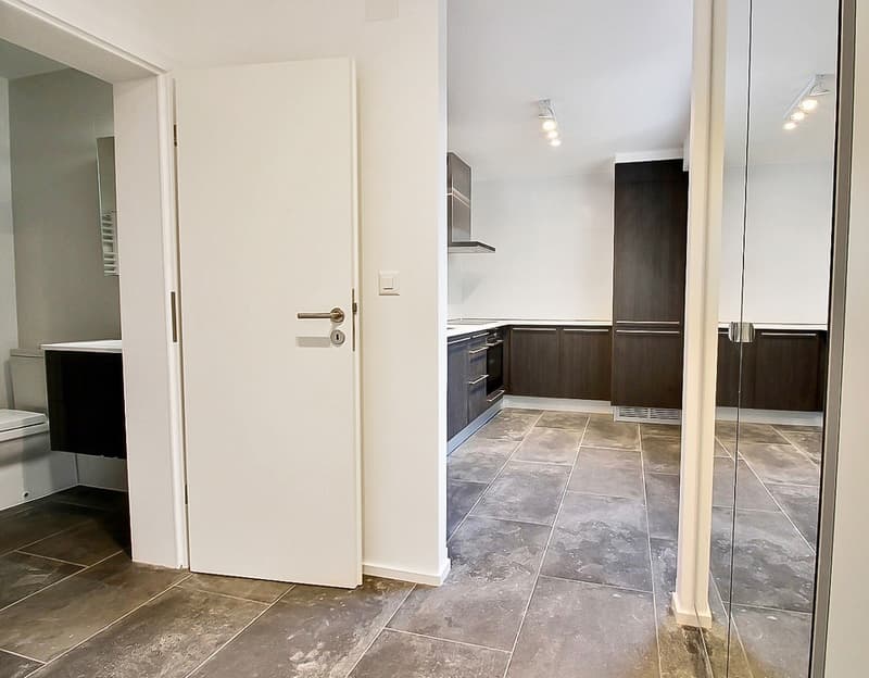 Appt de 2.5 pièces rénové avec balcon - Hypercentre de Morges (10)