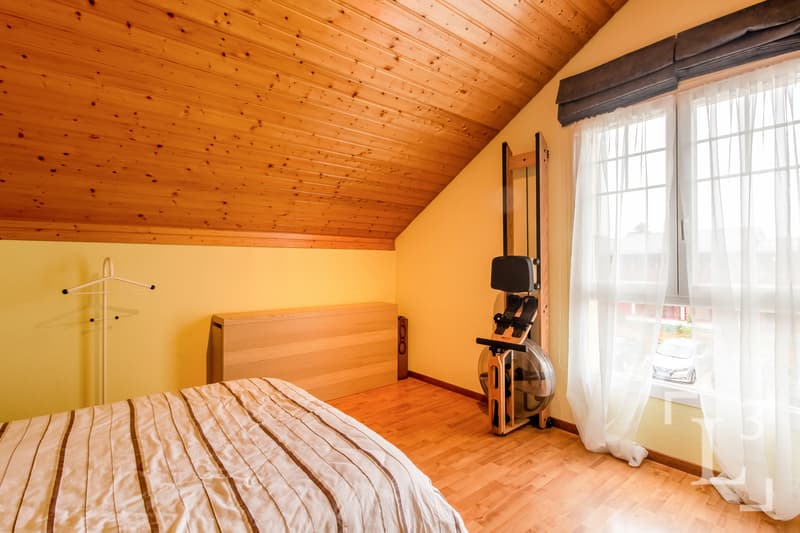 Chambre 2 (Étage) / Bedroom 2 (Upstairs)