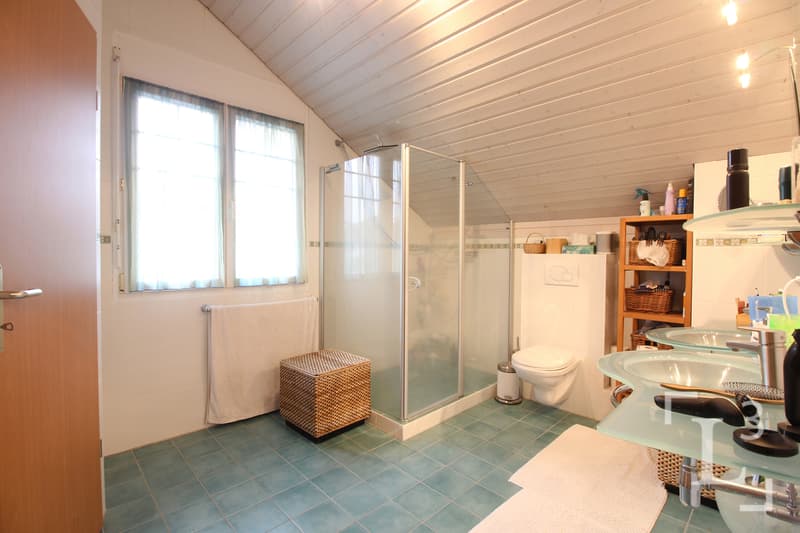Salle de bain avec double vasque / Bathroom with double sinks