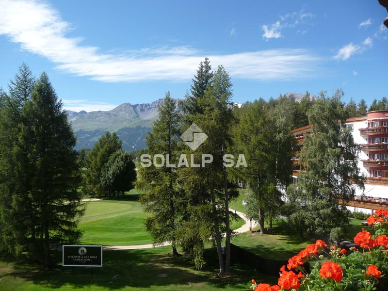 Crans-Montana, Résidence de haut standing neuve surplombant le green n°16 du golf Severiano Ballesteros (2)